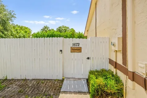 1672 Hawthorne Place Wellington FL 33414