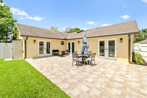 1672 Hawthorne Place Wellington FL 33414