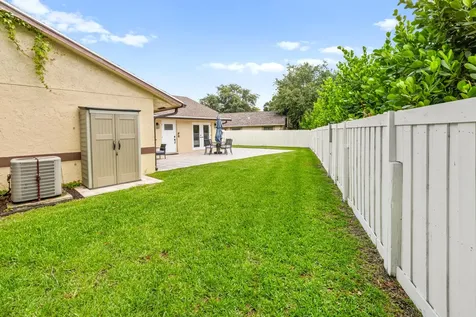 1672 Hawthorne Place Wellington FL 33414