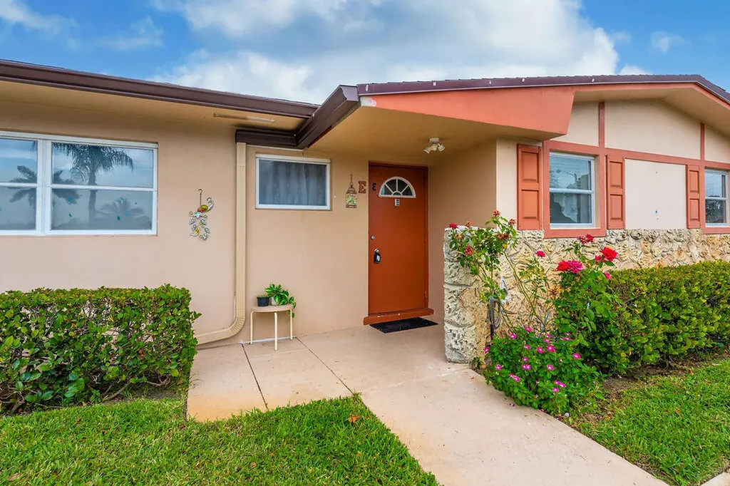 2995 Crosley Drive Drive West Palm Beach FL 33415