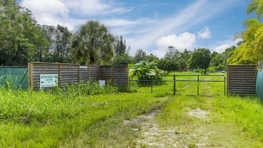 6424 Park Lane Lake Worth FL 33449
