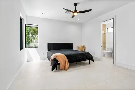 4825 Bocaire Boulevard Boca Raton FL 33487