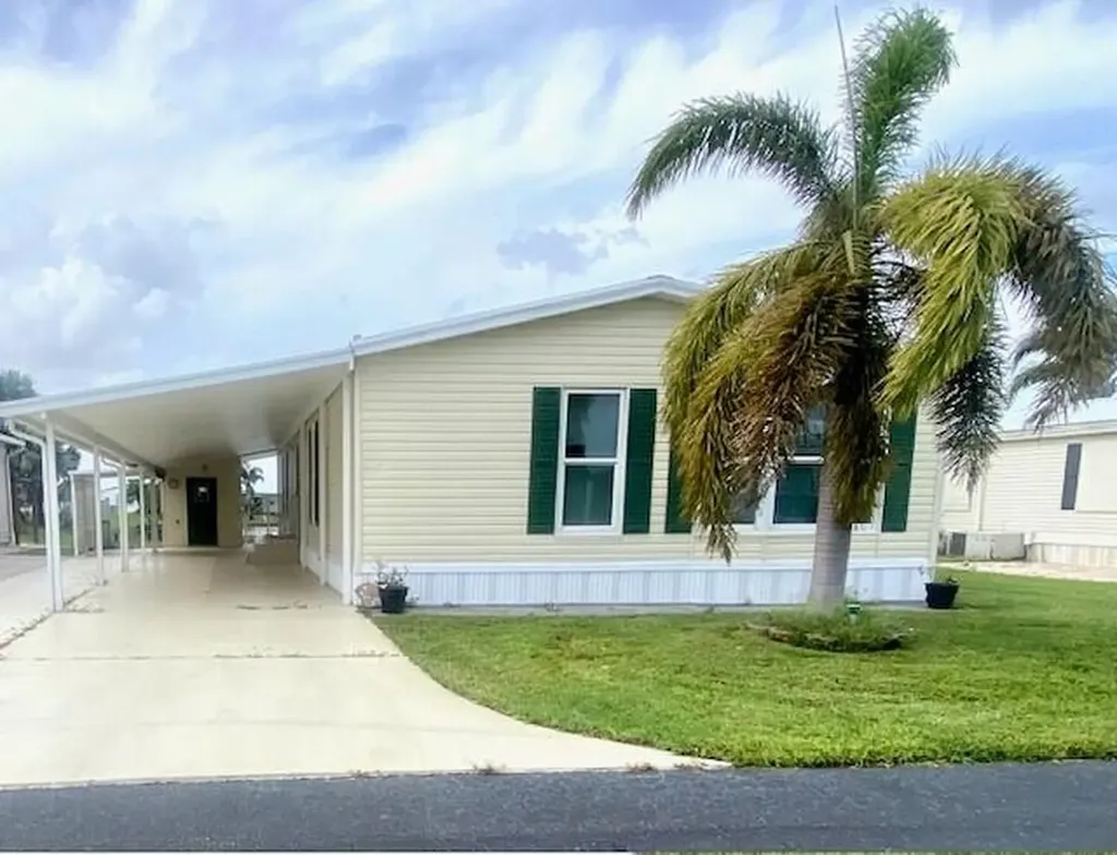 1601 Se Us Highway 441 Highway Okeechobee FL 34974