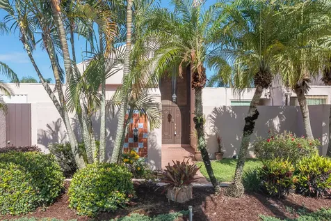 3320 Se Sandpiper Circle Port Saint Lucie FL 34952