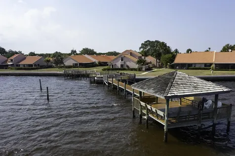 3320 Se Sandpiper Circle Port Saint Lucie FL 34952