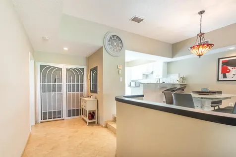 3320 Se Sandpiper Circle Port Saint Lucie FL 34952