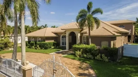 423 Ne 3rd Street Pompano Beach FL 33060
