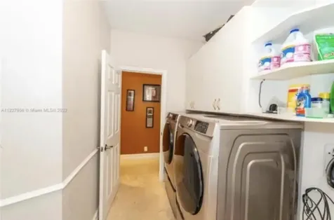 423 Ne 3rd Street Pompano Beach FL 33060