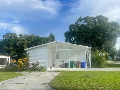 116 Ne 8th Avenue Okeechobee FL 34972