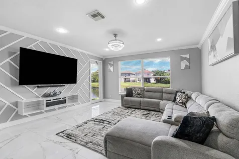 2196 Oakmont Drive Riviera Beach FL 33404