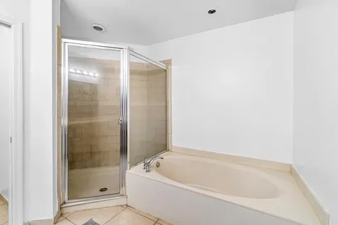 2196 Oakmont Drive Riviera Beach FL 33404