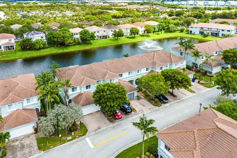 2196 Oakmont Drive Riviera Beach FL 33404