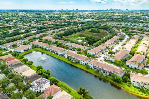 2196 Oakmont Drive Riviera Beach FL 33404