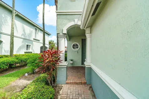 2196 Oakmont Drive Riviera Beach FL 33404