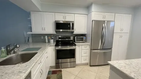6866 Huntington Lane Delray Beach FL 33446