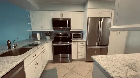 6866 Huntington Lane Delray Beach FL 33446