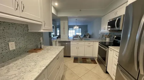 6866 Huntington Lane Delray Beach FL 33446
