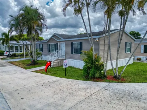 148 Plantation Boulevard Lake Worth FL 33467
