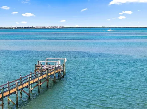 14 Herons Nest Sewalls Point FL 34996