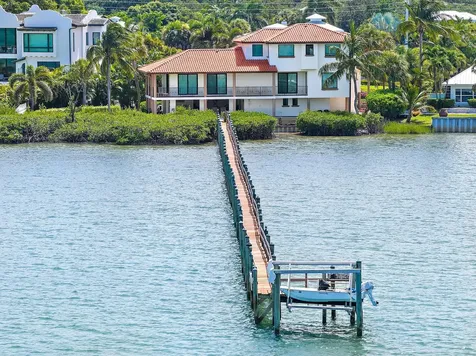 14 Herons Nest Sewalls Point FL 34996