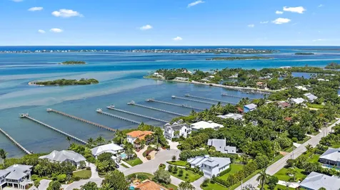 14 Herons Nest Sewalls Point FL 34996