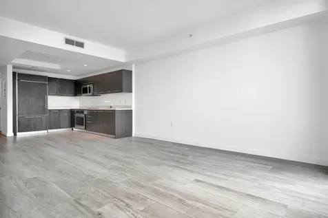 55 Sw 9th Street Miami FL 33130