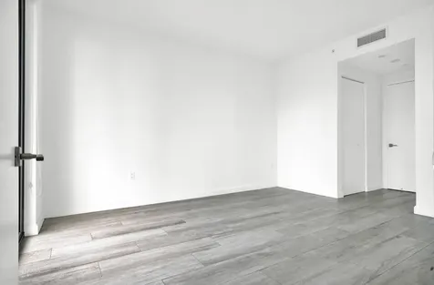 55 Sw 9th Street Miami FL 33130