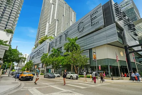 55 Sw 9th Street Miami FL 33130
