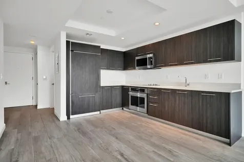 55 Sw 9th Street Miami FL 33130