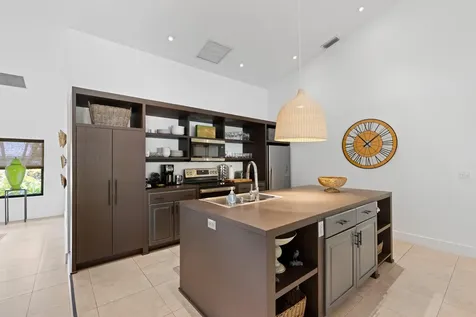 473 Oregon Lane Boca Raton FL 33487
