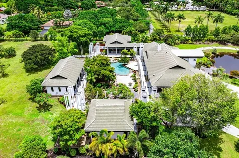 8549 Surrey Lane Boca Raton FL 33496