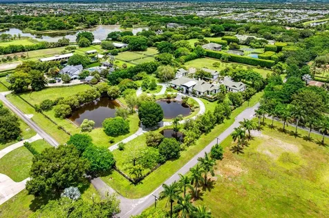 8549 Surrey Lane Boca Raton FL 33496