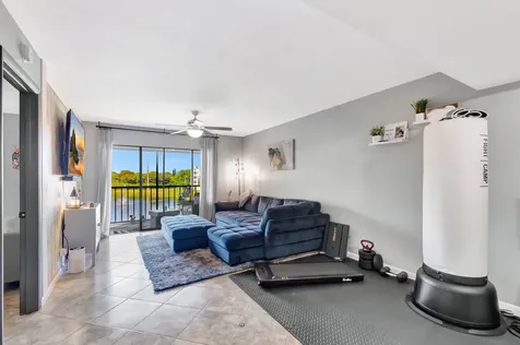 5884 Morningstar Circle Delray Beach FL 33484