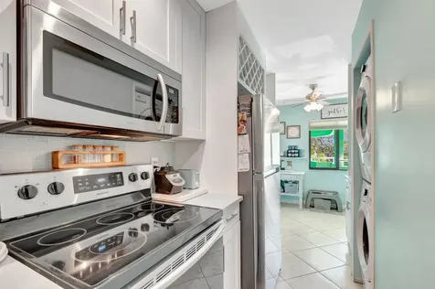 5884 Morningstar Circle Delray Beach FL 33484