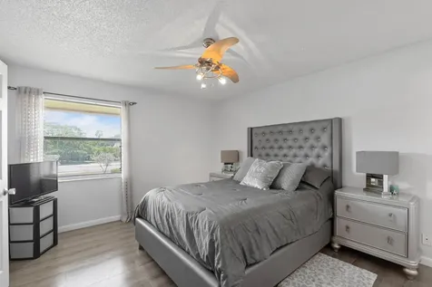 22100 Palms Way Boca Raton FL 33433