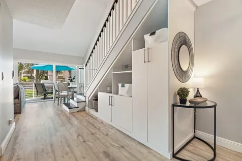 1605 S Us Highway 1 Jupiter FL 33477