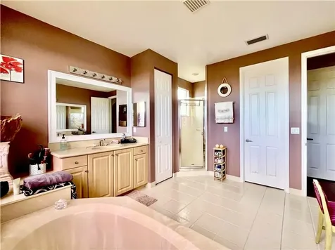 2001 Albany Terrace Vero Beach FL 32968