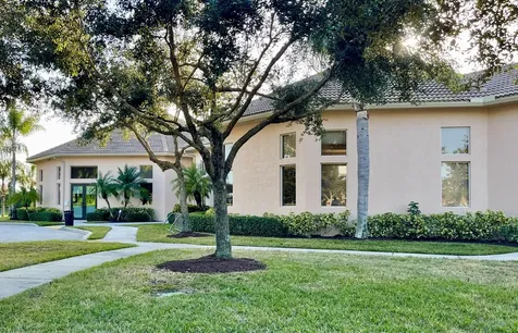 2001 Albany Terrace Vero Beach FL 32968