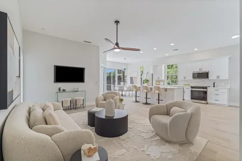 1082 Bedford Avenue Palm Beach Gardens FL 33403