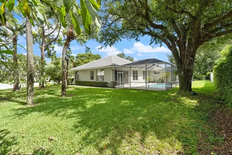 1082 Bedford Avenue Palm Beach Gardens FL 33403
