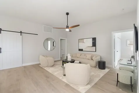 1082 Bedford Avenue Palm Beach Gardens FL 33403