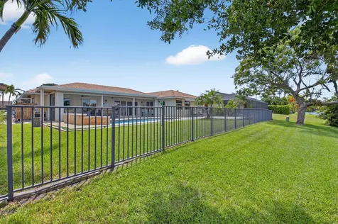 17401 Spring Tree Lane Boca Raton FL 33487