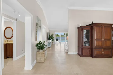 17401 Spring Tree Lane Boca Raton FL 33487
