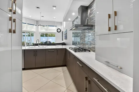 6535 Nw Somerset Court Boca Raton FL 33496