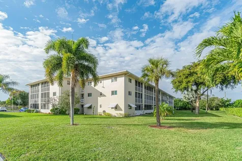 2855 S Garden Drive Lake Worth FL 33461