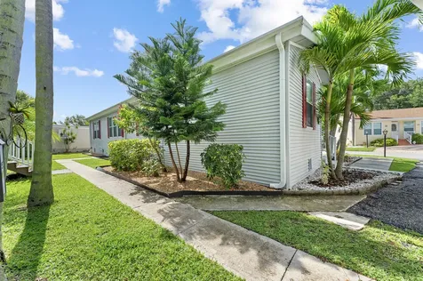 2555 Pga Boulevard Palm Beach Gardens FL 33410