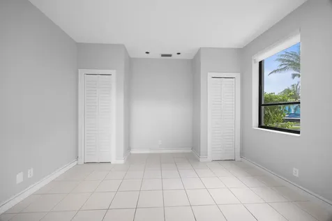 10128 Spyglass Way Boca Raton FL 33498