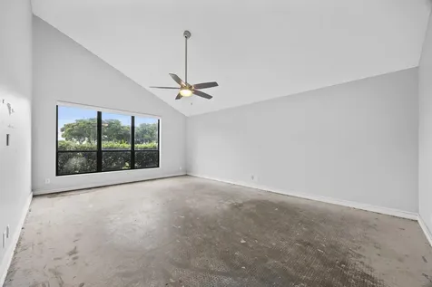 10128 Spyglass Way Boca Raton FL 33498