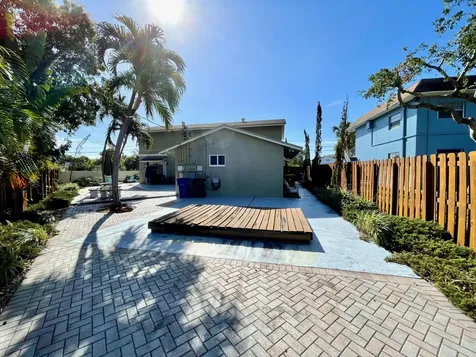 711 NE 14 Street Fort Lauderdale FL 33304