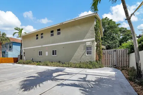 711 NE 14 Street Fort Lauderdale FL 33304
